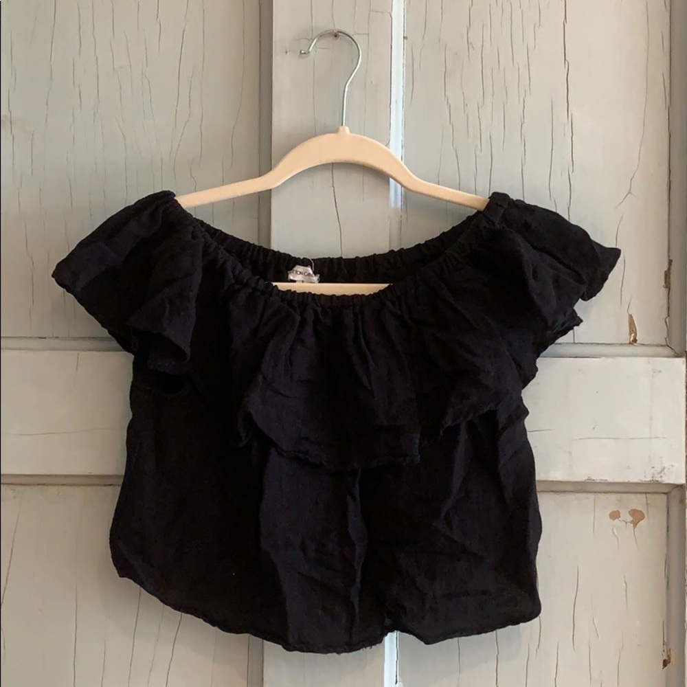 Off the shoulder, ruffle crop top